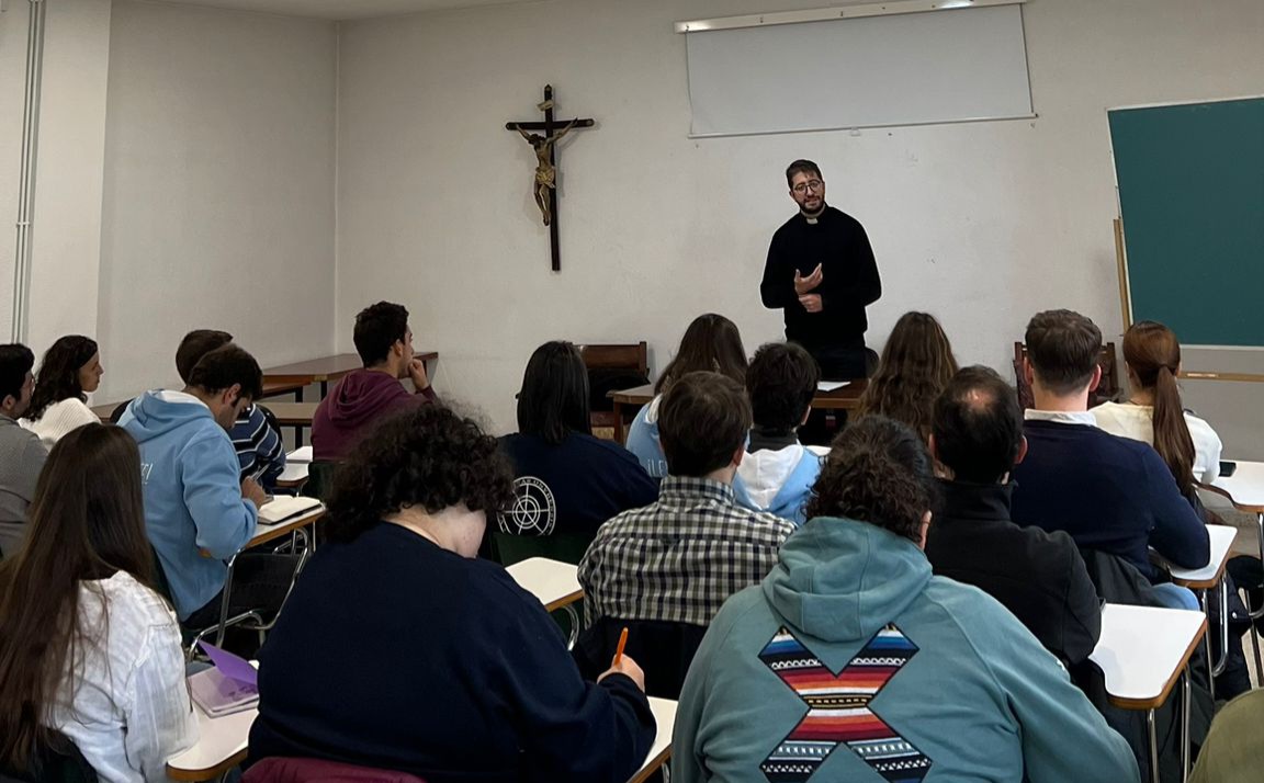 La Curia Diocesana Delegaciones Secretariados Y Movimientos Celebran