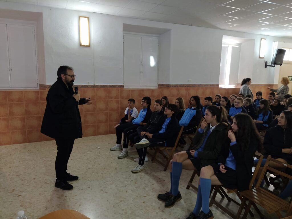 El colegio de las salesianas de Valverde acoge una jornada vocacional