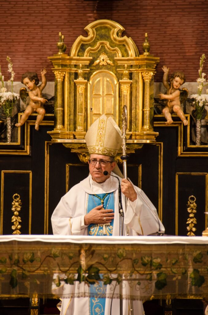 El Obispo de Huelva preside la Solemnidad de la Asunción en la parroquia de La Palma del Condado