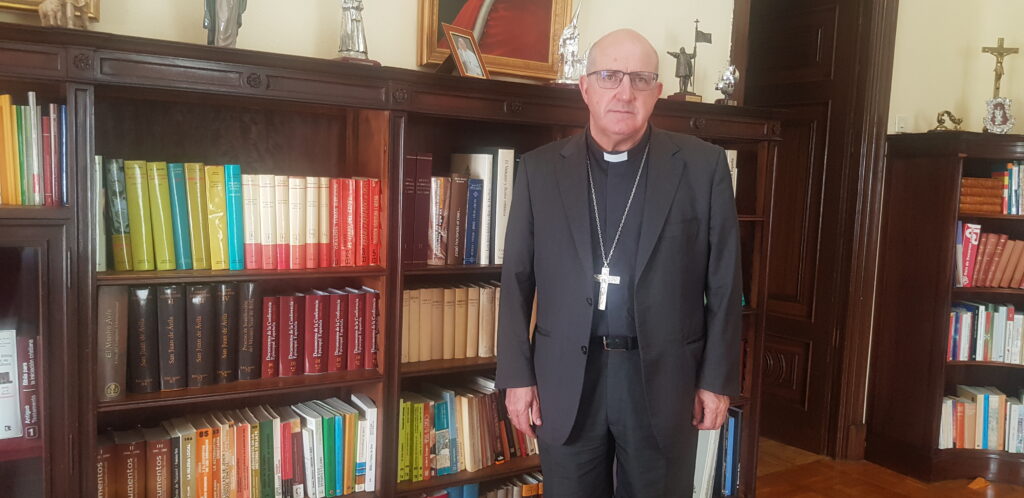 El Obispo de Huelva anima a la diócesis a que “la distancia social no implique una distancia del corazón”