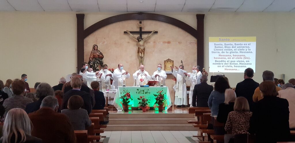 El Obispo Emérito preside en Bellavista la Misa de acción de gracias por los 25 años de la vuelta de la Orden de San Agustín a la Diócesis de Huelva