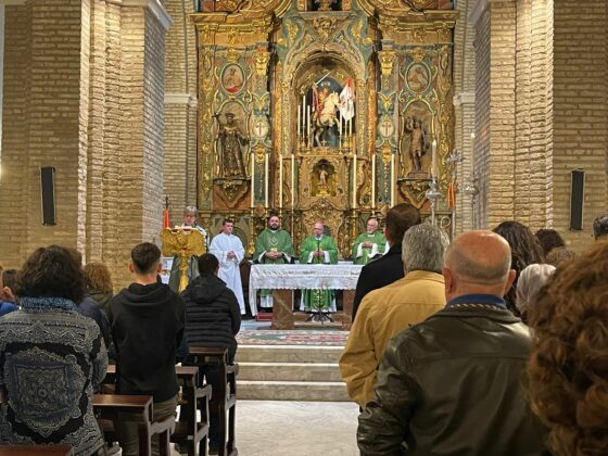 El obispo de Huelva visita las parroquias de Hinojos y Chucena