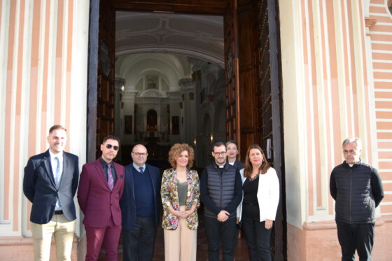 La presidenta de Diputación visita las obras en la techumbre de la Santa Iglesia Catedral