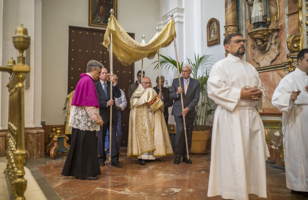 El obispo preside la Misa Vespertina del Jueves Santo en la Santa Iglesia Catedral