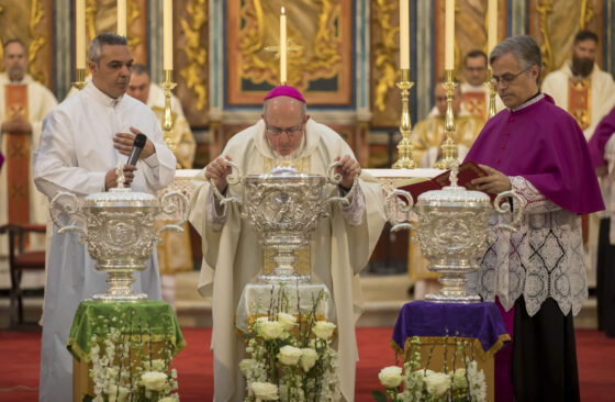 El obispo de Huelva, Santiago Gómez, señala que la Misa Crismal “es una fiesta de la unidad de la Iglesia”
