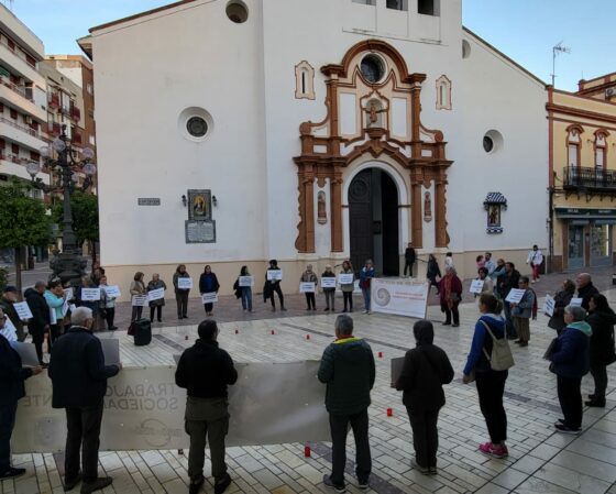 El Círculo de Silencio en Huelva reclama dignidad para los habitantes de los asentamientos