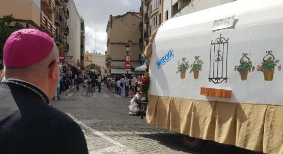 El Obispo despide a las Hermandades del Rocío de la capital