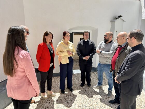 Reunión para la restauración del patrimonio parroquial de El Cerro de Andévalo