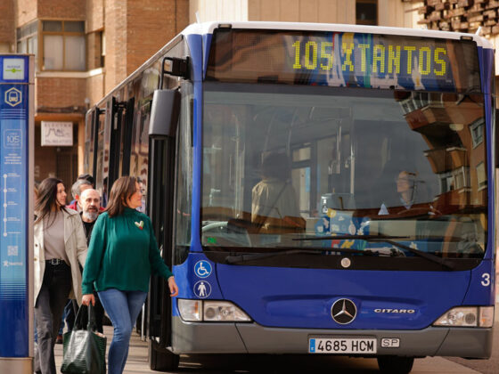 La Diócesis de Huelva se suma a la campaña «Línea 105 Xtantos» con un recorrido local para mostrar la labor de la Iglesia